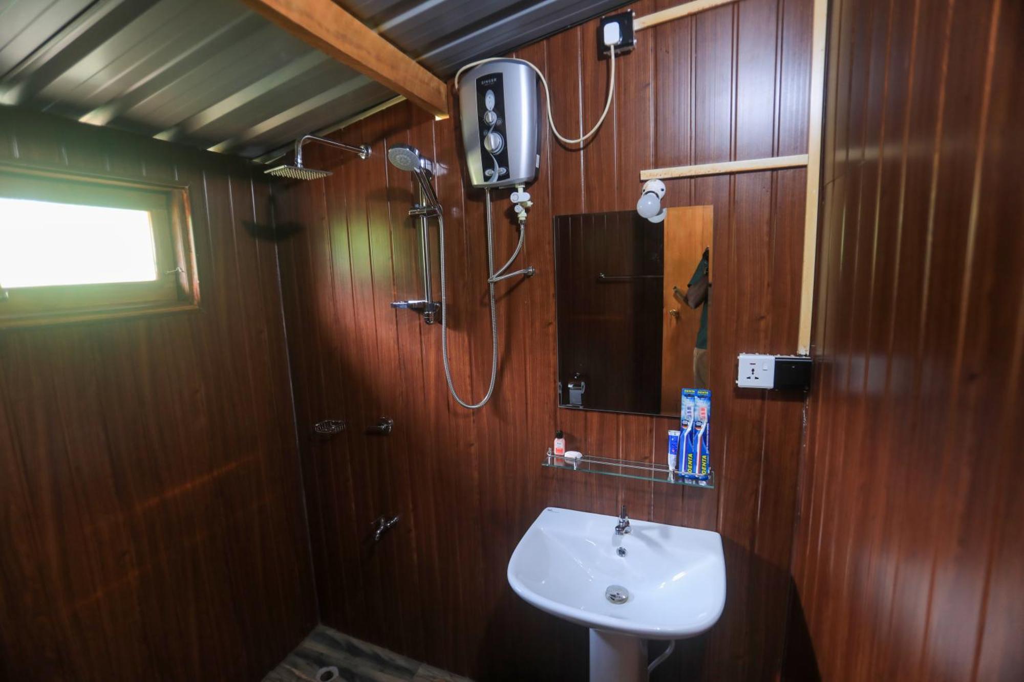 Lion Wood Treehouse Villa Talkote Exterior photo