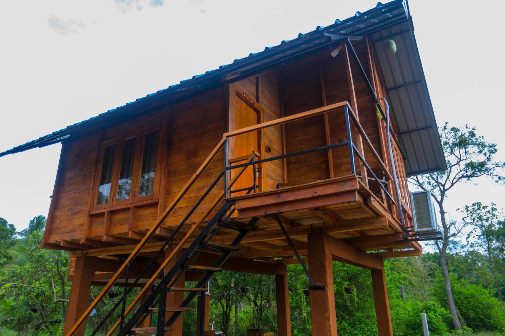 Lion Wood Treehouse Villa Talkote Exterior photo